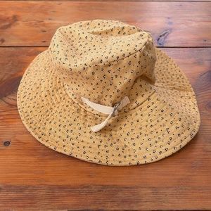 Linen sun hat, medium brim